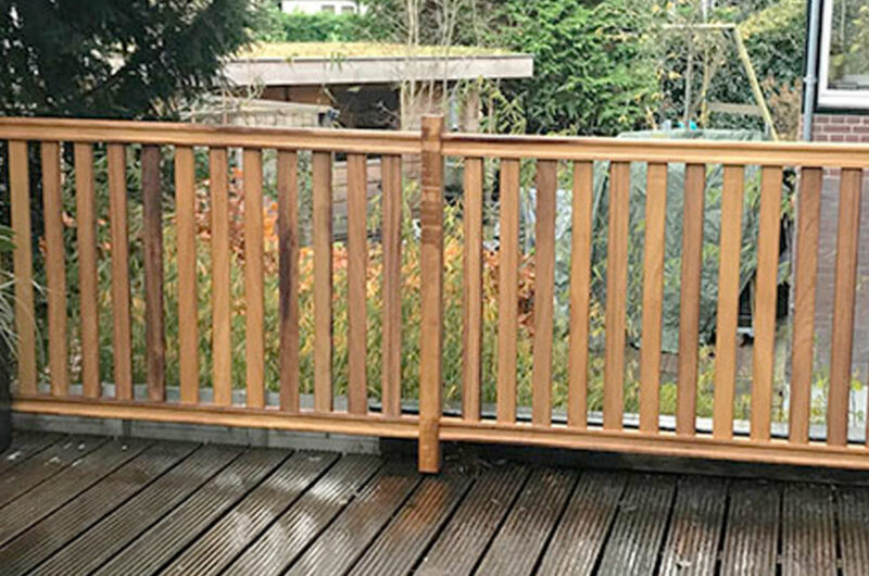 houten balkonhekwerk