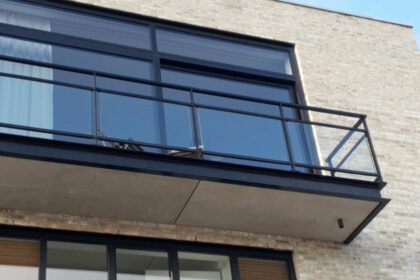 glas balustrade om balkon