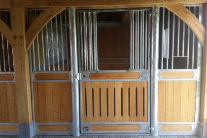 paardenbox met draaideur