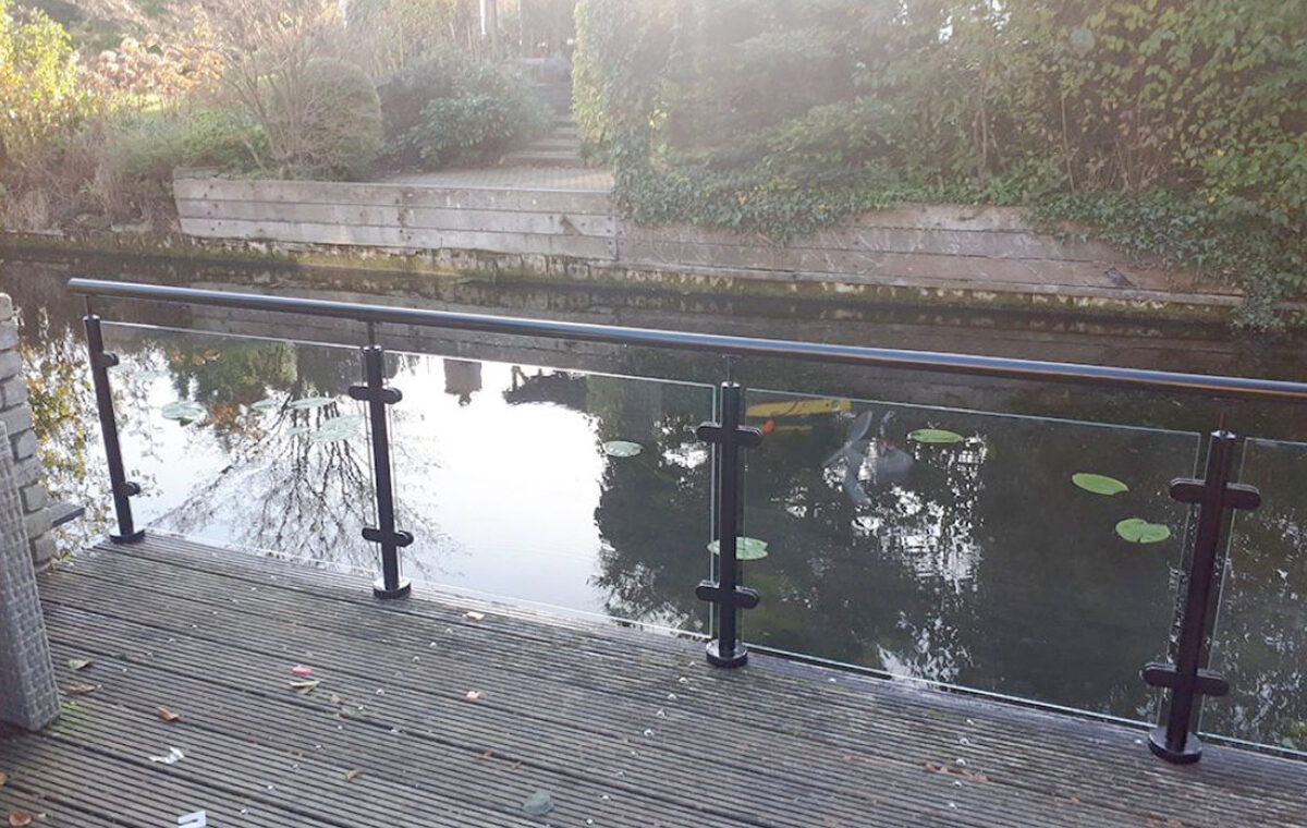glas balustrade van staal