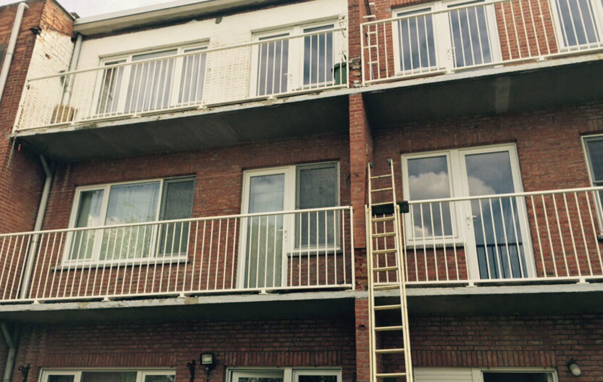 Balkonhek reparatie