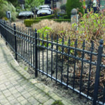 Stalen hekwerk met hekpunten