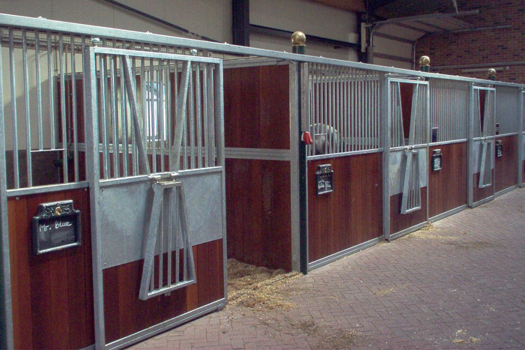 Is een paardenbox installeren lastig