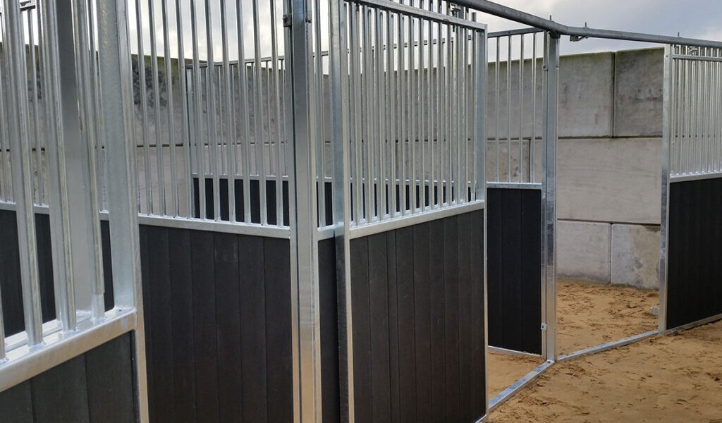 Kun je een paardenbox zelf in elkaar zetten