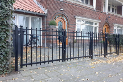 Poorten laten plaatsen