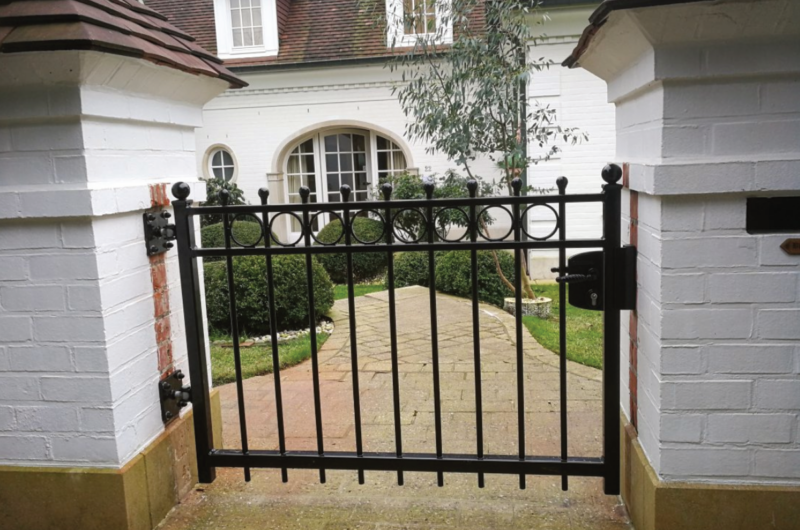 Poort laten installeren