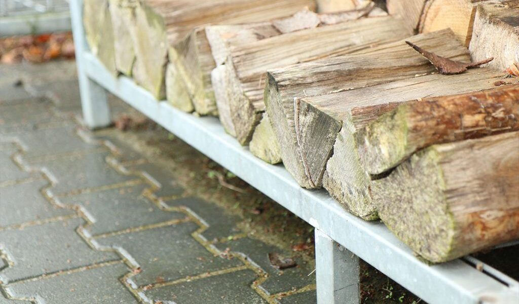 Houthok bij een woning