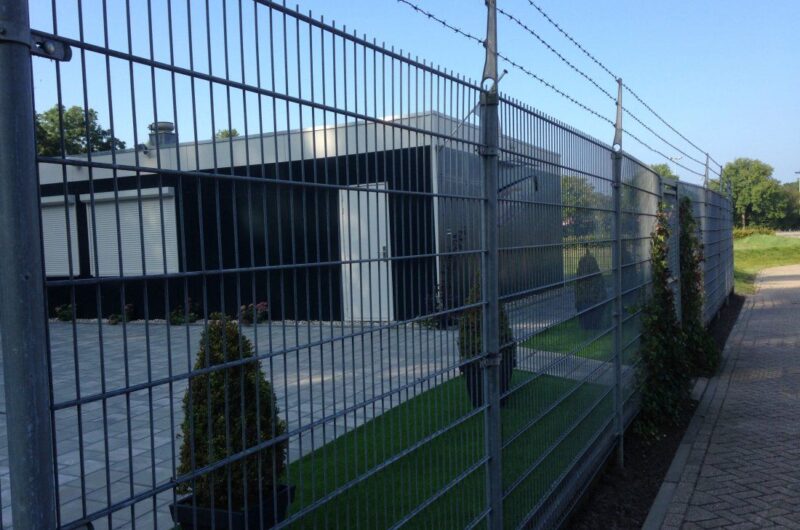 Dubbelstaafmat hekwerk als erfafscheiding